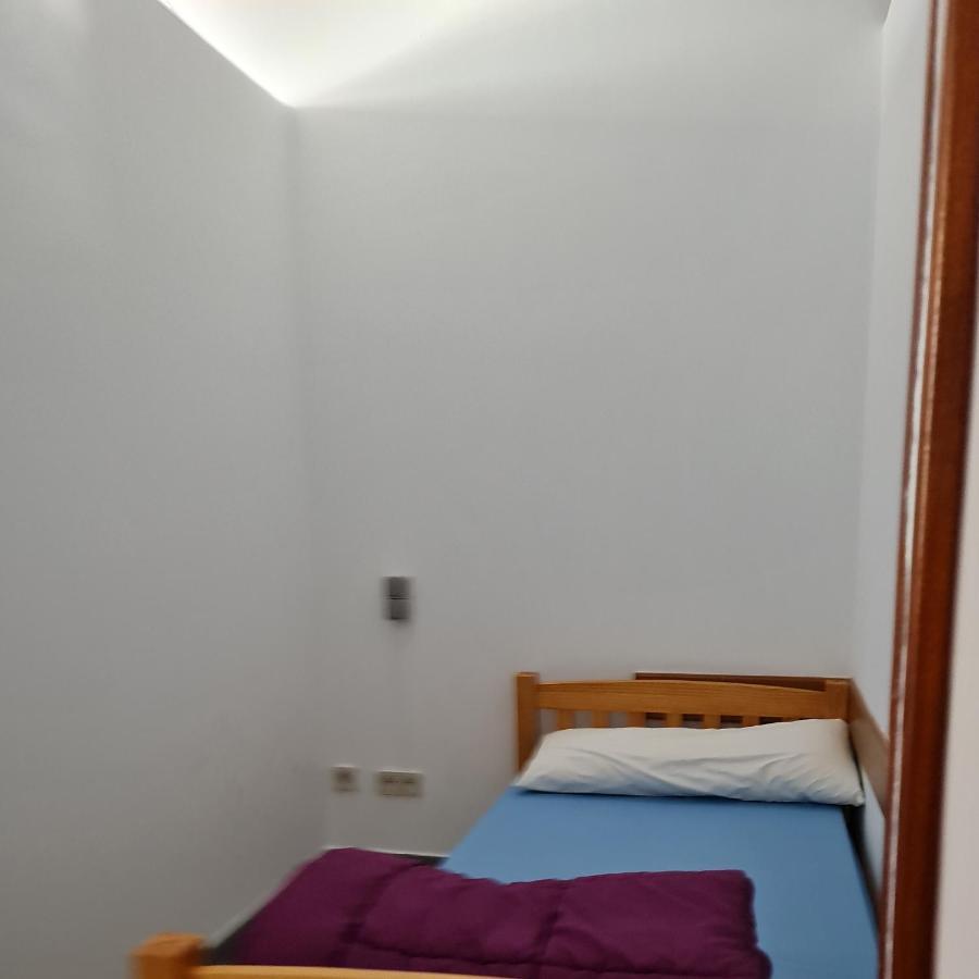 Hostel Rio Eo Albergue Ribadeo Esterno foto